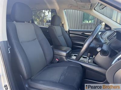 2019 Nissan Pathfinder - Thumbnail