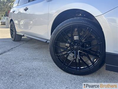 2019 Nissan Pathfinder - Thumbnail