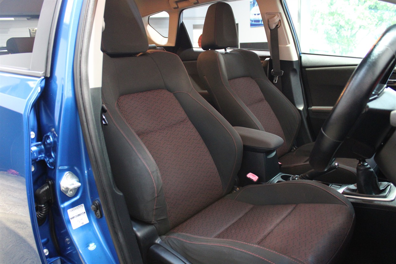 2012 Toyota Auris