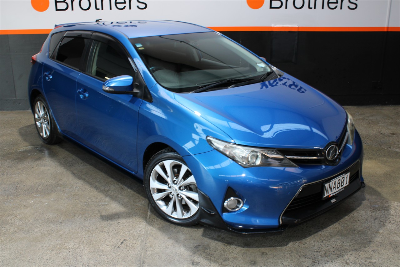 2012 Toyota Auris