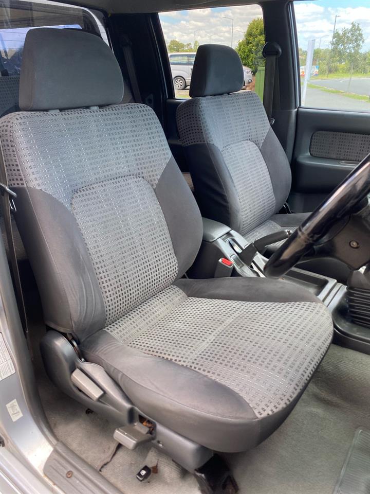 2006 Mitsubishi Triton