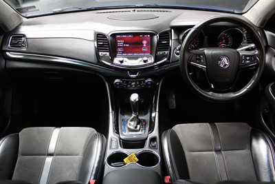 2017 Holden Commodore - Thumbnail