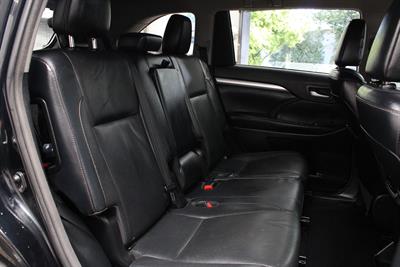 2017 Toyota HIGHLANDER - Thumbnail