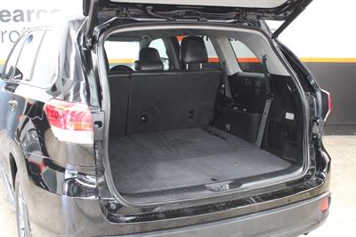 2017 Toyota HIGHLANDER - Thumbnail