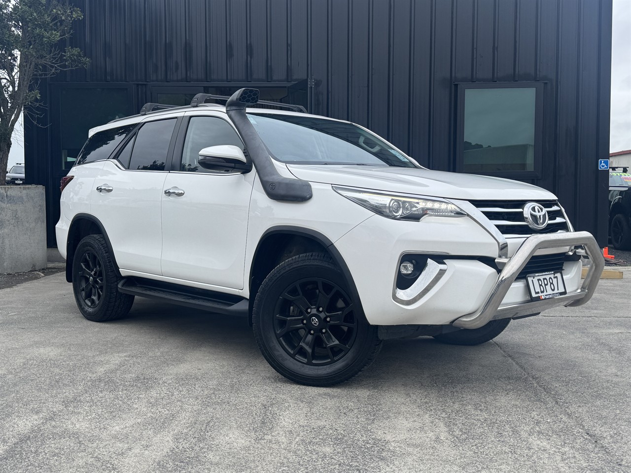 2017 Toyota Fortuner