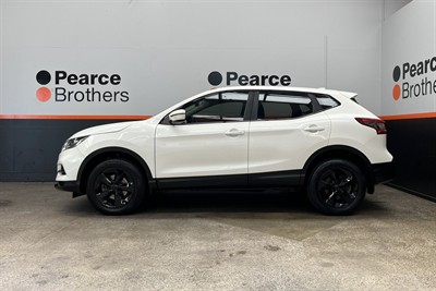 2020 Nissan Qashqai - Thumbnail