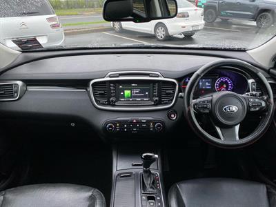 2017 Kia Sorento - Thumbnail