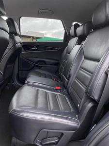 2017 Kia Sorento - Thumbnail