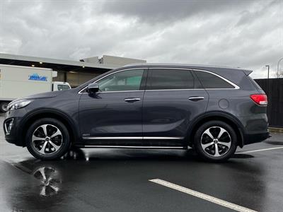 2017 Kia Sorento - Thumbnail