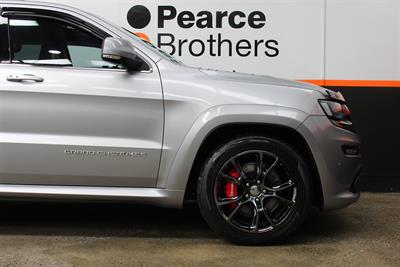 2014 Jeep Grand Cherokee - Thumbnail