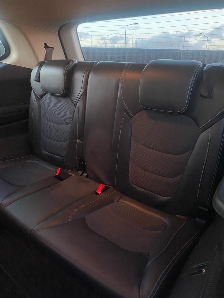 2023 LDV D90