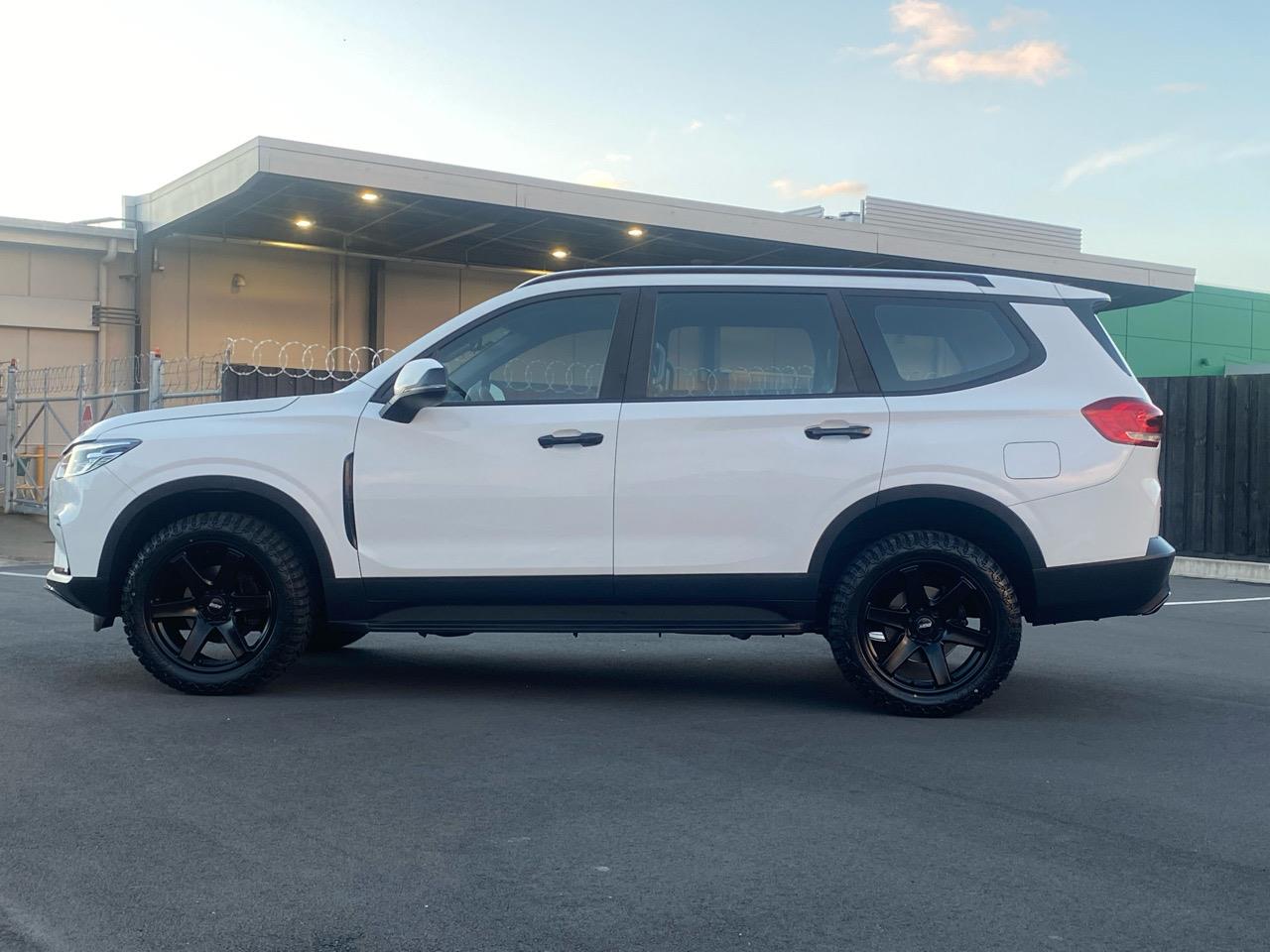 2023 LDV D90