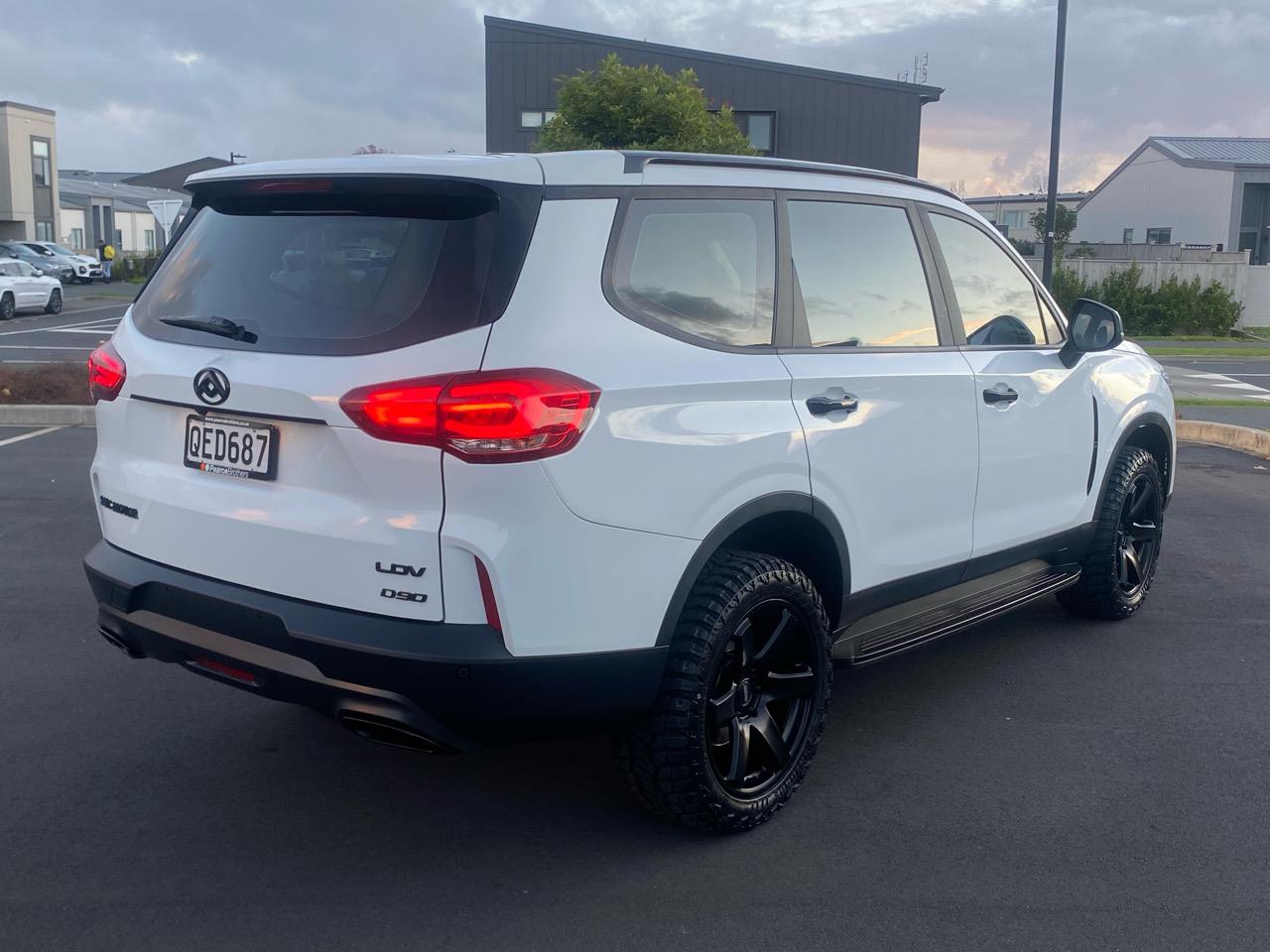 2023 LDV D90