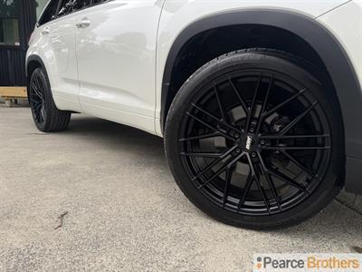 2018 Toyota Highlander - Thumbnail