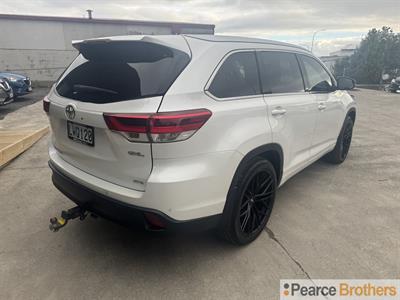 2018 Toyota Highlander - Thumbnail