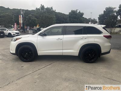 2018 Toyota Highlander - Thumbnail