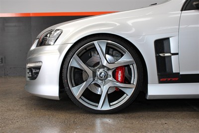 2009 Holden HSV - Thumbnail
