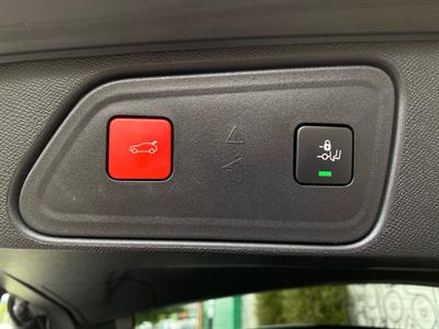 2022 Peugeot 3008 - Thumbnail