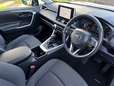2023 Toyota RAV4 - Thumbnail