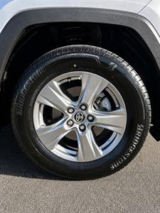 2023 Toyota RAV4 - Thumbnail