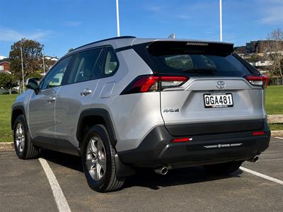 2023 Toyota RAV4 - Thumbnail