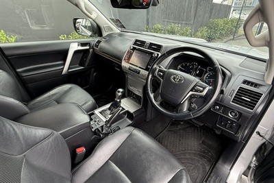 2017 Toyota Landcruiser Prado - Thumbnail
