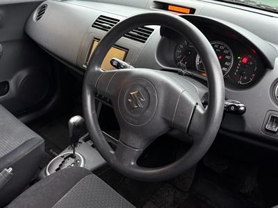 2010 Suzuki Swift - Thumbnail