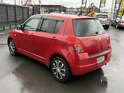 2010 Suzuki Swift - Thumbnail