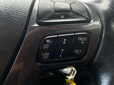 2016 Ford Everest - Thumbnail