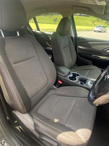 2017 Holden Commodore - Thumbnail