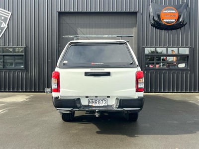 2021 Mitsubishi Triton - Thumbnail