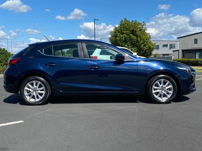 2018 Mazda Mazda3 - Thumbnail