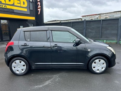 2007 Suzuki Swift - Thumbnail
