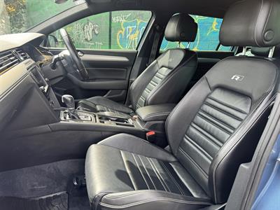2016 Volkswagen Passat - Thumbnail