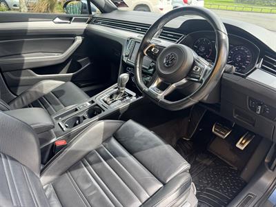 2016 Volkswagen Passat - Thumbnail