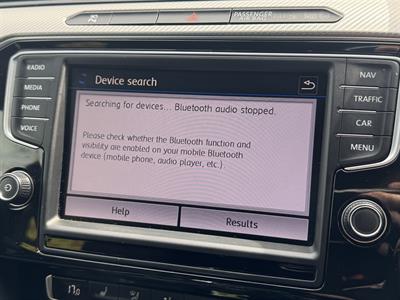2016 Volkswagen Passat - Thumbnail