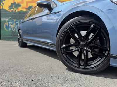 2016 Volkswagen Passat - Thumbnail