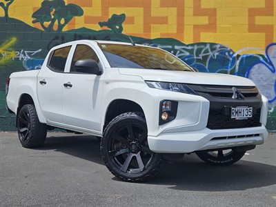 2020 Mitsubishi Triton