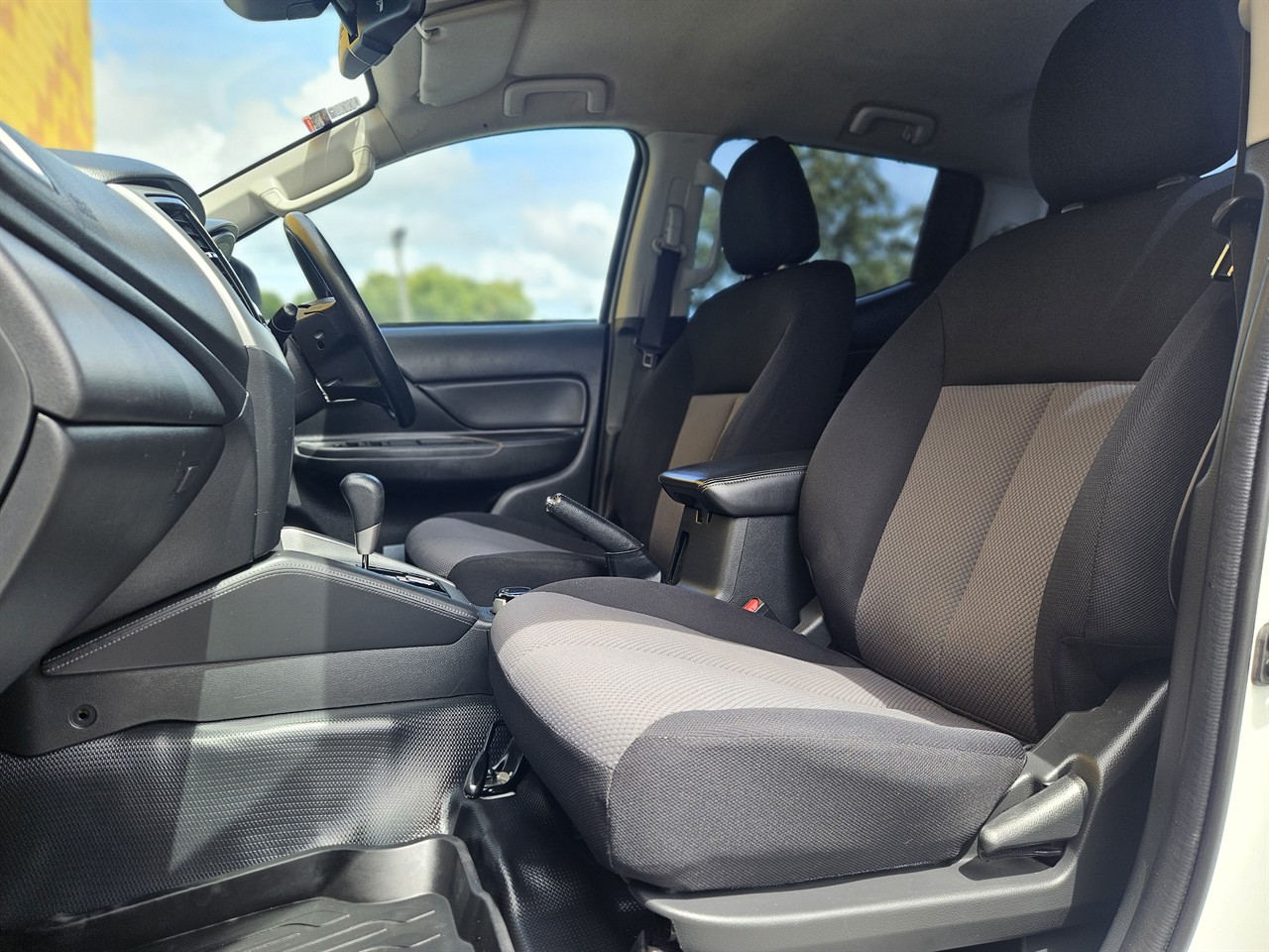 2020 Mitsubishi Triton