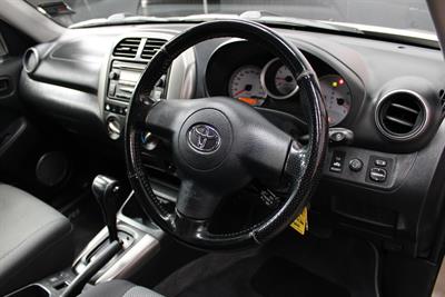 2004 Toyota RAV4 - Thumbnail