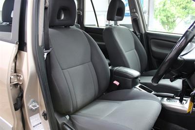 2004 Toyota RAV4 - Thumbnail