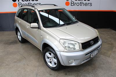 2004 Toyota RAV4 - Thumbnail