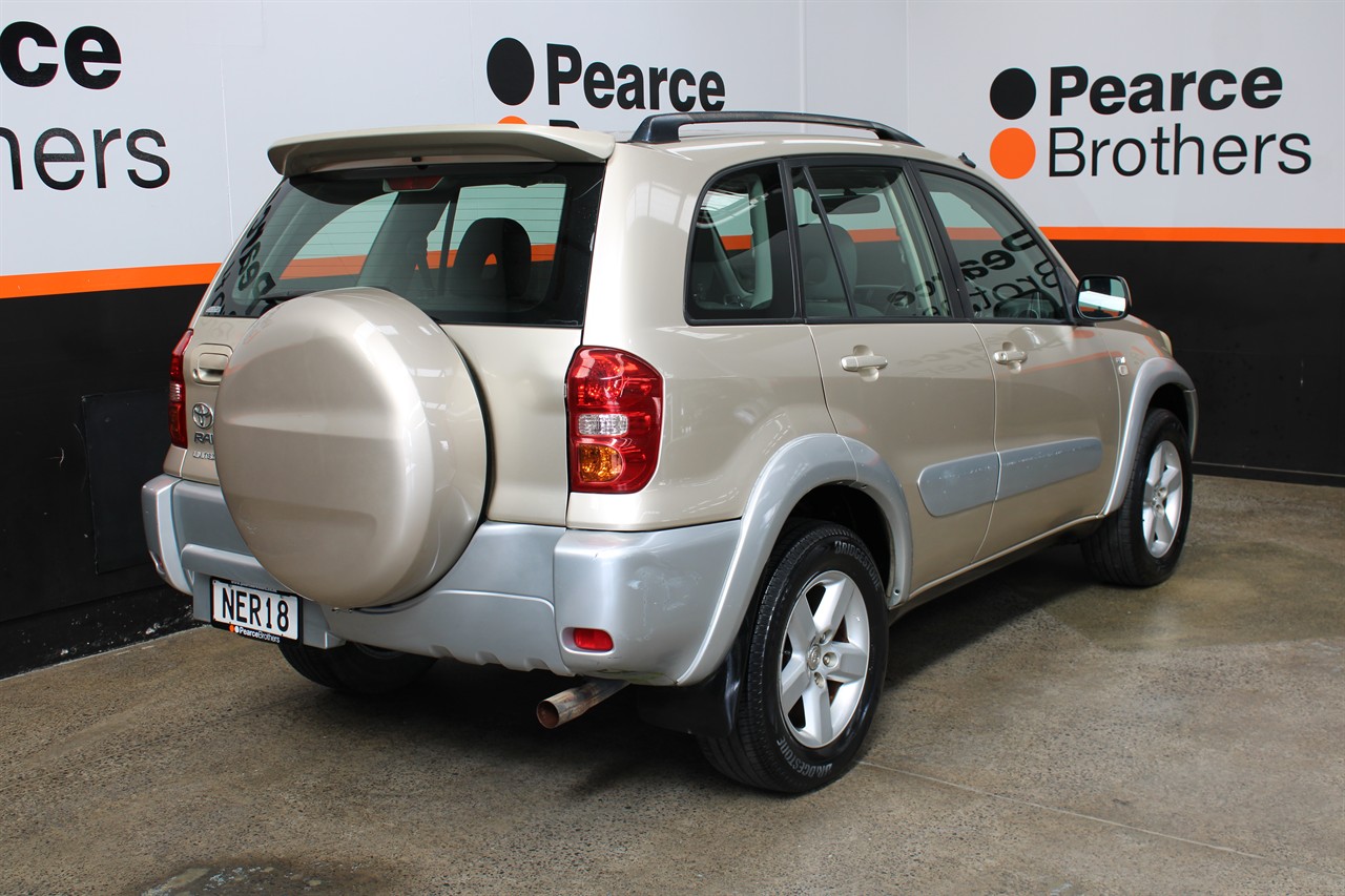 2004 Toyota RAV4