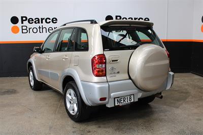 2004 Toyota RAV4 - Thumbnail