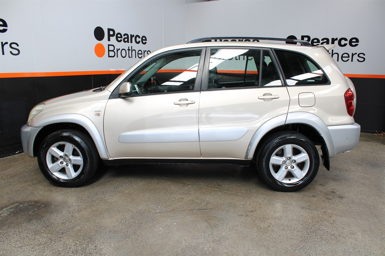 2004 Toyota RAV4