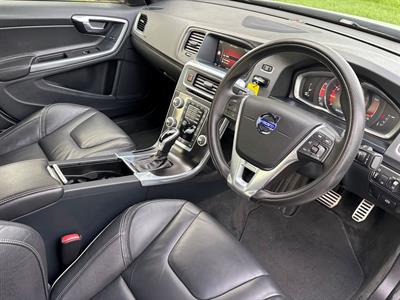 2015 Volvo S60 - Thumbnail