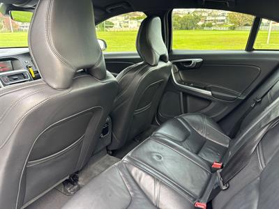 2015 Volvo S60 - Thumbnail