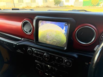 2020 Jeep WRANGLER - Thumbnail