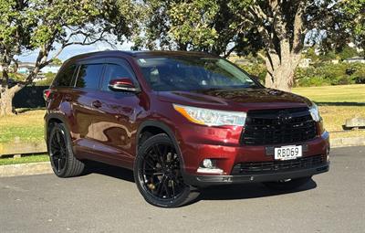 2015 Toyota Highlander - Image Coming Soon