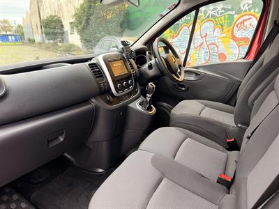 2022 Mitsubishi Express - Thumbnail